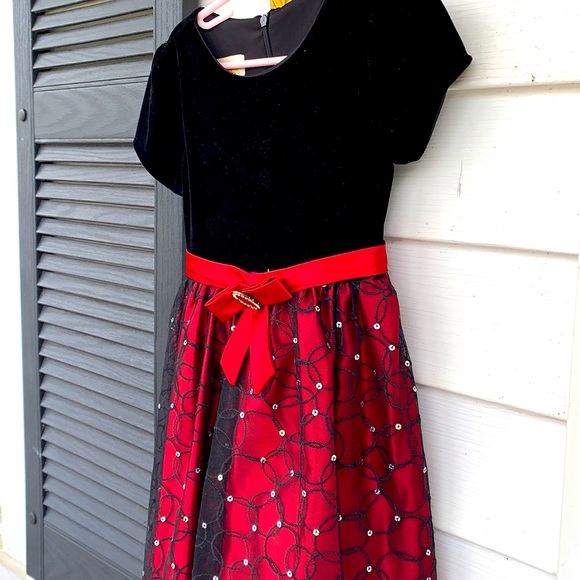 Kids dress - Picture 2 of 5